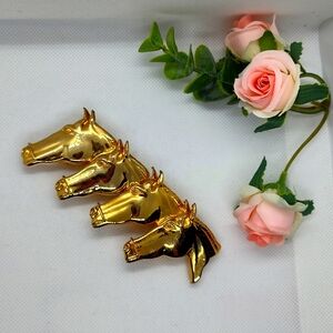 🔵1980's Vintage Gold tone Horse Head Belt Buckles Alexis Kirk Signed Price Firm
